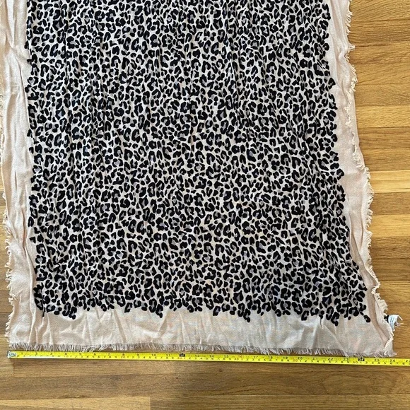*last chance* Stella & Dot | Leopard Print Scarf & Wrap with Tan Border - Picture 5 of 7